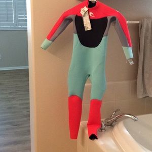 KIDS RIPCURL FULL WETSUIT SIZE 8